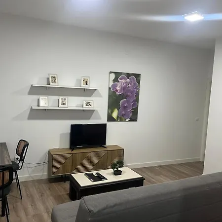 La Encomienda 2 Llaves *