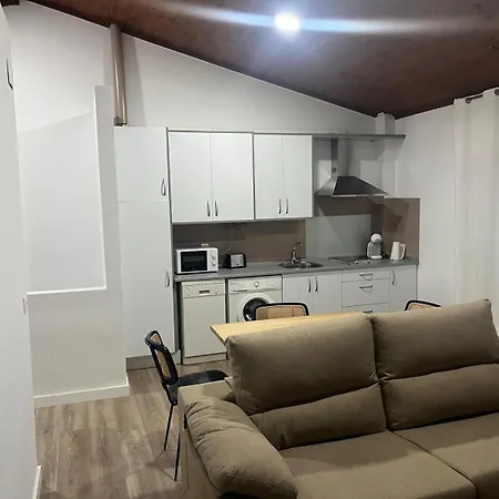 La Encomienda 2 Llaves מורלחה